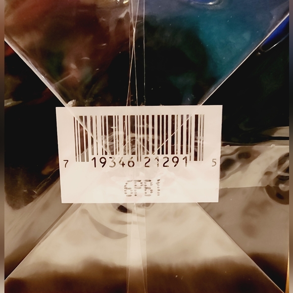 I love Juicy Couture Eau De Parfum Spray 3.4 Oz./ 100 Ml for Women - Picture 15 of 15